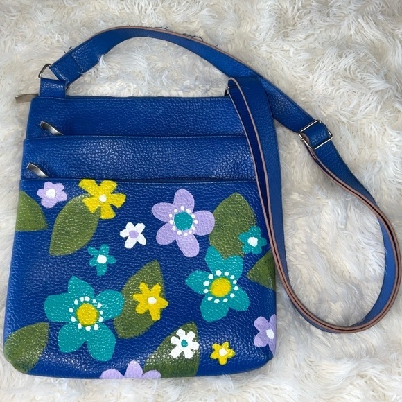 Hand Painted Blue 60’s Inspired Flower Purse or Crossbody Faux Leather Bag, - Picture 2 of 5